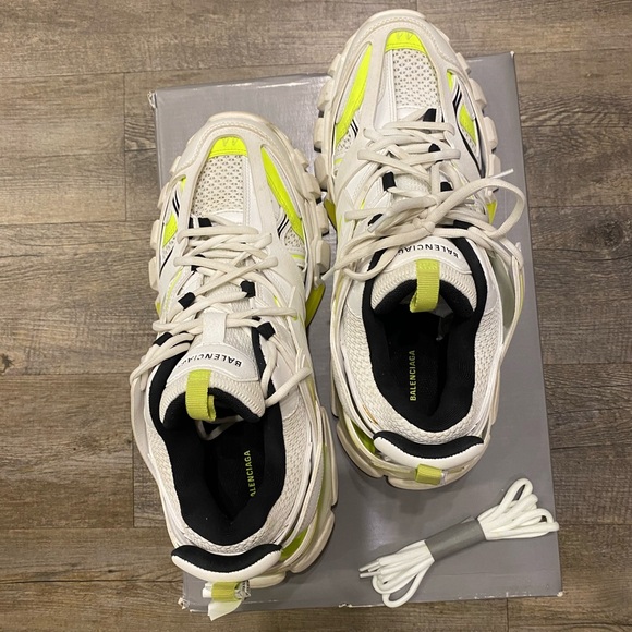 Balenciaga Track Sneaker in “White Flou Yellow” - Picture 4 of 8